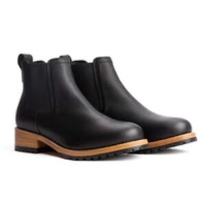 Women's 9.5 Black Leather Chelsea Boot (Portland Leather)